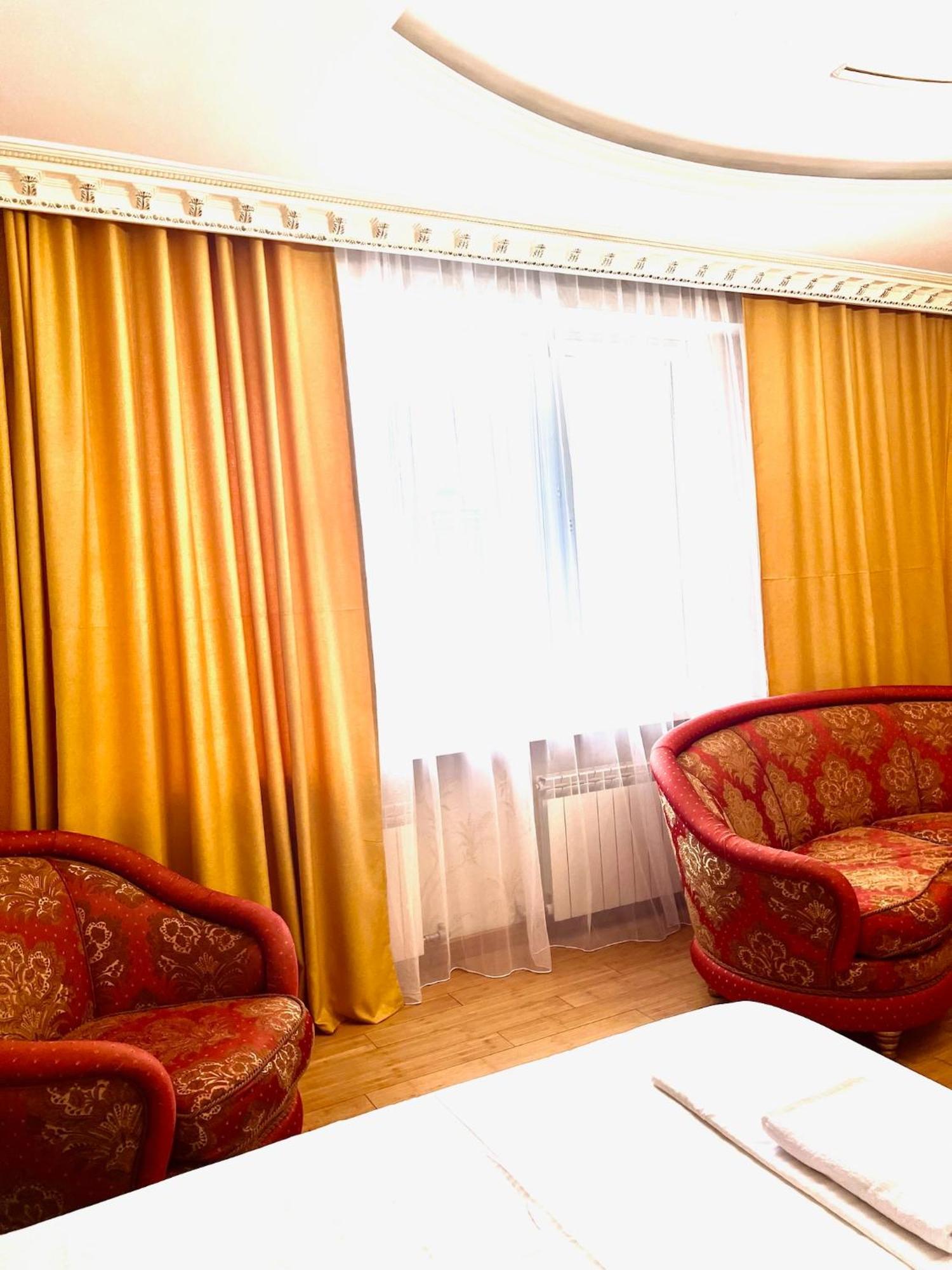 Apartment 390 теплая с потрясающим видом на байтерек C 2 большими кроватями и 2 санузлами